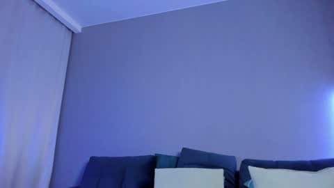 Mira  follow my fansly  online show from 01.14.25