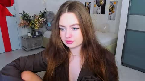 Emma online show from 02.16.25