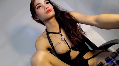 Snapshot of miraclegirl23 chatting on 02.03.25 Zoey online show from 02.03.25