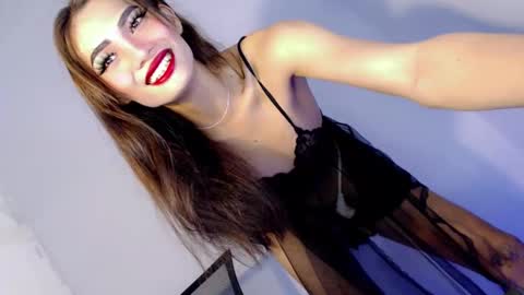 Snapshot of miraclegirl23 chatting on 02.05.25 Zoey online show from 02.05.25