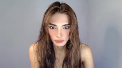 Snapshot of miraclegirl23 chatting on 02.20.25 Zoey online show from 02.20.25