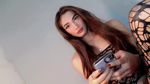 Snapshot of miraclegirl23 chatting on 02.22.25 Zoey online show from 02.22.25