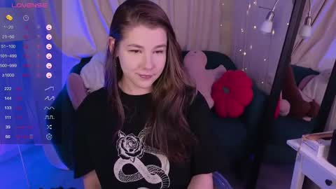 Snapshot of mirafalls chatting on 05.27.26 Mira online show from 05.27.26