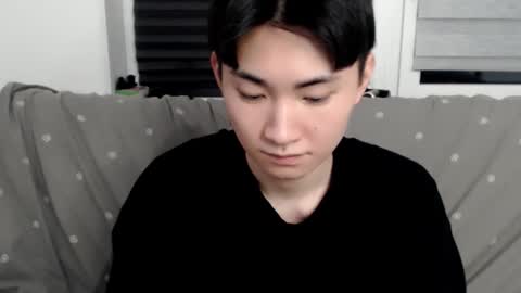 Snapshot of miram_yoo chatting on 03.02.25              online show from 03.02.25