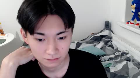 Snapshot of miram_yoo chatting on 10.13.25              online show from 10.13.25