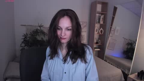 Snapshot of mirandaglow chatting on 04.18.26 Miranda online show from 04.18.26