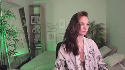 Snapshot of mirandaglow chatting on 05.09.26 Miranda online show from 05.09.26