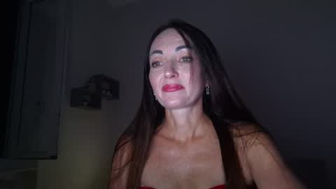 Snapshot of mirelisse chatting on 07.01.26 Christina online show from 07.01.26