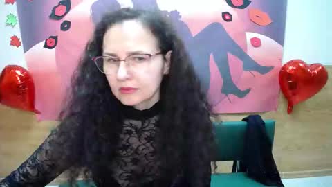 Miroslava Happi online show from 10.18.25