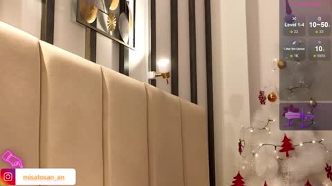 Snapshot of misatosan_ chatting on 01.10.25 Annie dont forget to thumbs up me online show from 01.10.25