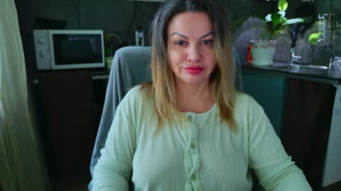 Snapshot of mishamilf chatting on 05.19.26 Misha online show from 05.19.26