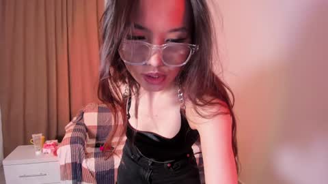 Snapshot of mishel_bless chatting on 01.04.25 Mishel online show from 01.04.25