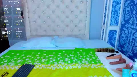 Mishell online show from 10.31.25