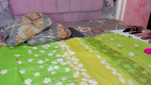 Mishell online show from 11.16.25