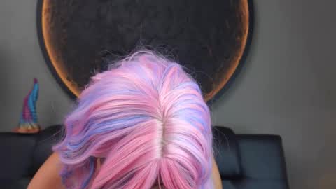 Charlotte online show from 02.04.26