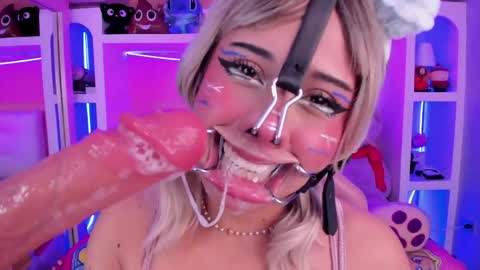 Megan online show from 05.23.26