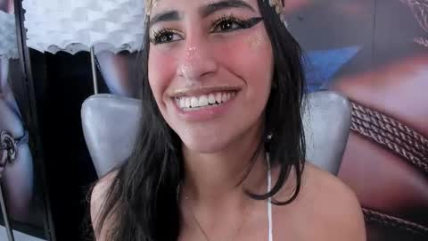 Taylor online show from 10.31.25