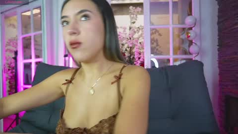 Zoe online show from 04.30.26