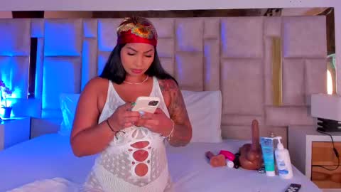 Miss Abigail  online show from 11.24.25