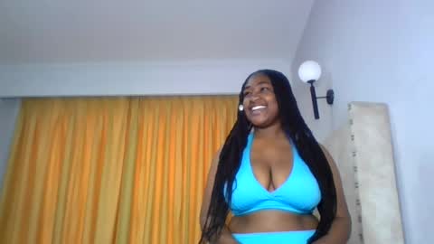 Snapshot of miss_berries chatting on 08.06.26 miss_berries online show from 08.06.26