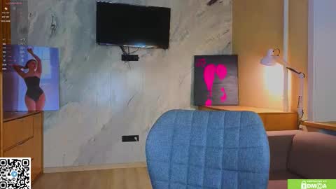 Sandy online show from 01.12.26