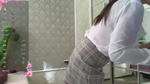 miss_divora online show from 10.22.25