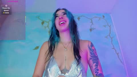 miss_evans_ online show from 11.11.25