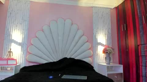 miss_evans_ online show from 03.26.26