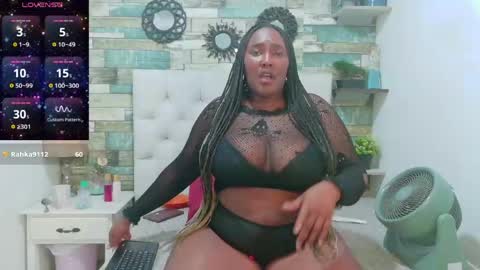 miss_evans_ online show from 04.22.26