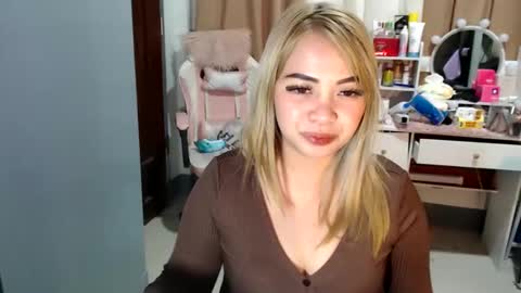 Kira online show from 02.23.25