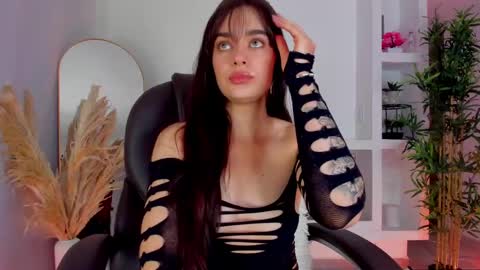 Snapshot of miss_lanaa chatting on 02.23.25 Alana online show from 02.23.25