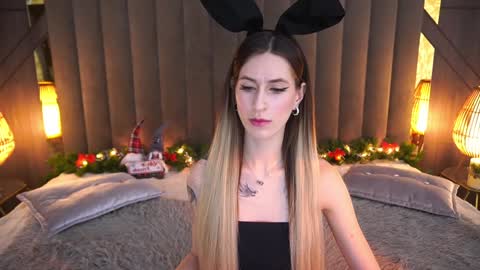 Snapshot of miss_martini chatting on 12.30.24 online show from 12.30.24