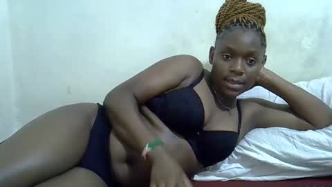 Snapshot of miss_monroee chatting on 02.07.26 monroe online show from 02.07.26