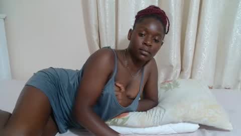 Snapshot of miss_monroee chatting on 03.27.26 monroe online show from 03.27.26