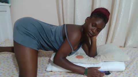 Snapshot of miss_monroee chatting on 04.03.26 monroe online show from 04.03.26