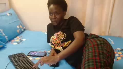 Snapshot of miss_monroee chatting on 04.06.26 monroe online show from 04.06.26