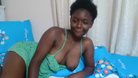 Snapshot of miss_monroee chatting on 04.06.26 monroe online show from 04.06.26