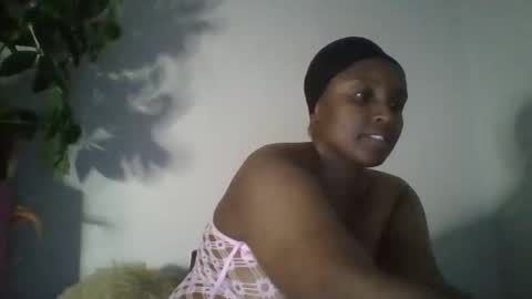 Snapshot of miss_nada chatting on 05.29.26 sophia online show from 05.29.26