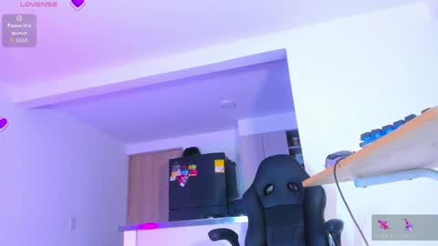 Snapshot of miss_poonamxxx chatting on 05.21.26 miss_poonamxxx online show from 05.21.26