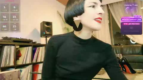 Snapshot of miss_satori_rose chatting on 02.25.25 Satori Rose online show from 02.25.25