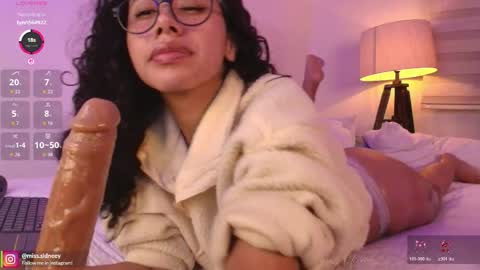 Snapshot of miss_sidney chatting on 05.29.26 Amy Olivera online show from 05.29.26