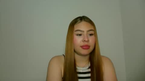 Snapshot of miss_sophie1 chatting on 05.01.26 sophi 3 online show from 05.01.26
