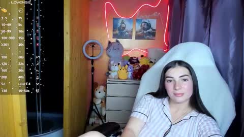 Snapshot of miss_tasy chatting on 09.23.25 Melanie January 15th is my birthday there will be an interesting show online show from 09.23.25