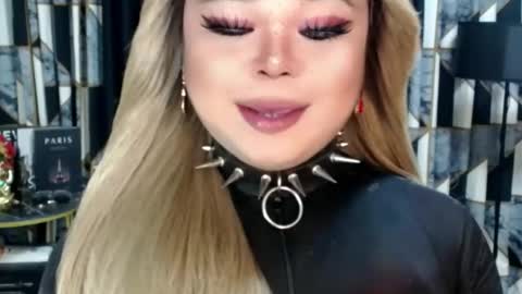 Snapshot of miss_tyraxxx chatting on 10.25.25 Tyra Davenport online show from 10.25.25