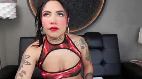Vaiolette online show from 05.25.26