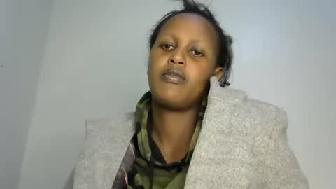 miss_vall online show from 01.28.25