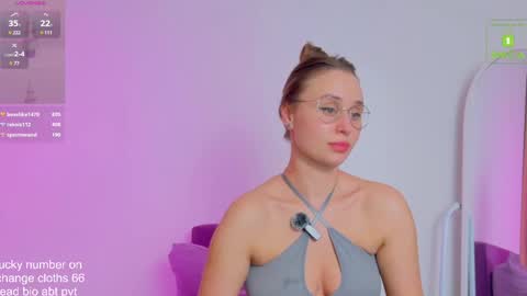 Snapshot of miss_vero chatting on 01.31.25 Just Vero online show from 01.31.25