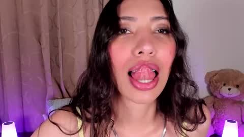 Miss Veronica online show from 02.06.26