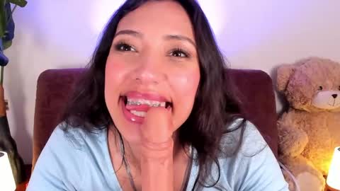 Miss Veronica online show from 04.14.26