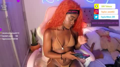 Snapshot of miss_west chatting on 02.27.25 Tay Tay Independent Model online show from 02.27.25